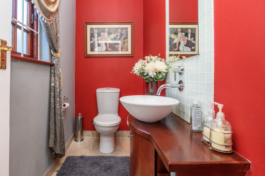 4 Bedroom Property for Sale in Walmer Eastern Cape